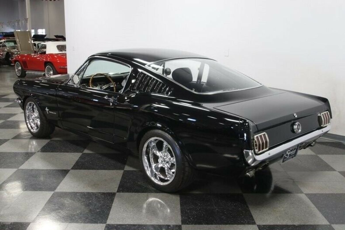 1965 Ford Mustang 2+2 Restomod - photo 10