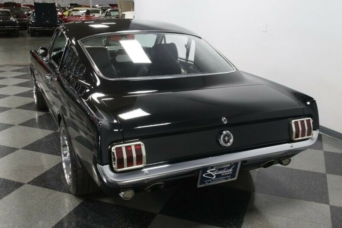 1965 Ford Mustang 2+2 Restomod - photo 11