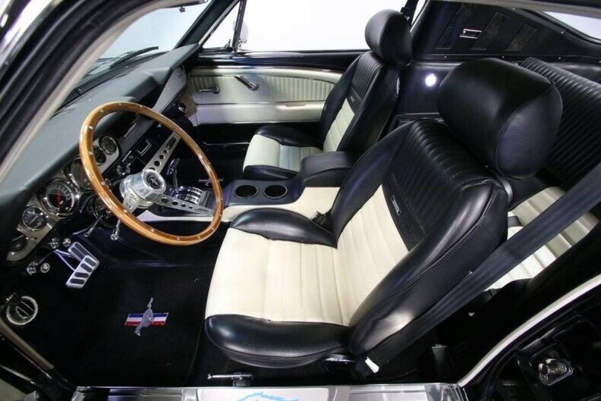 1965 Ford Mustang 2+2 Restomod - photo 5