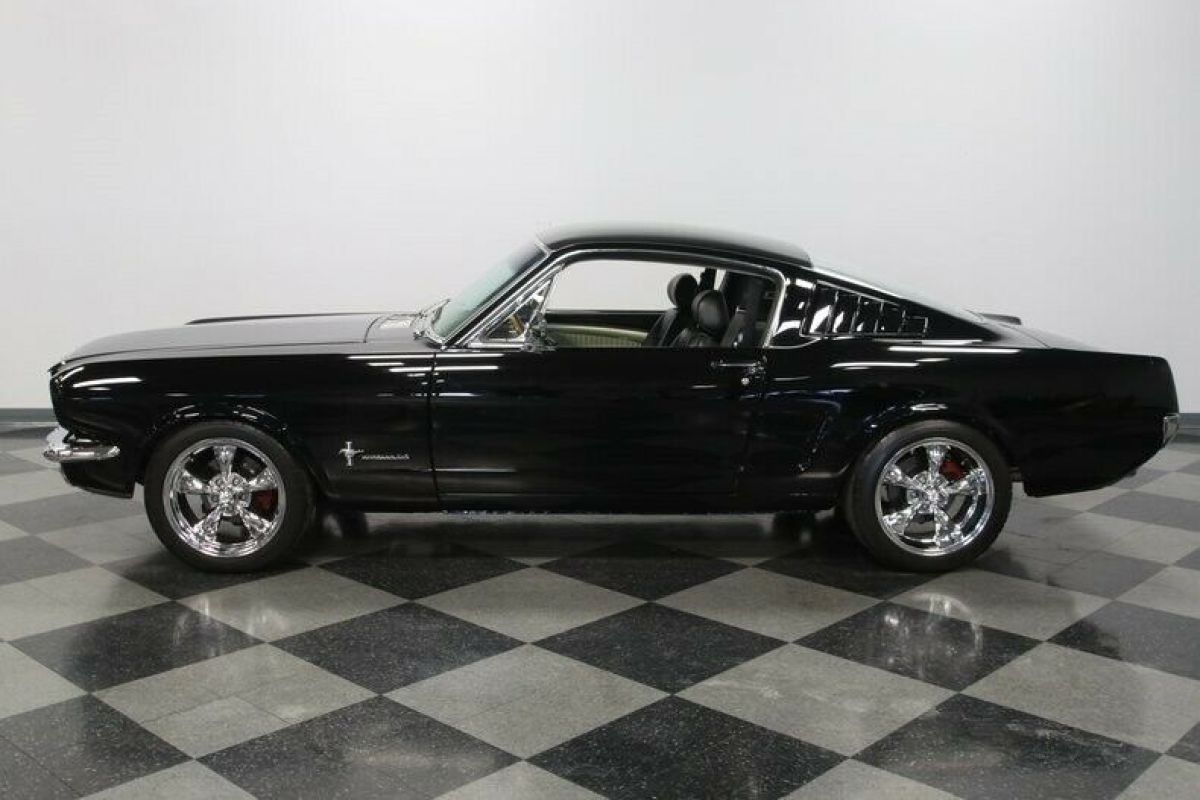 1965 Ford Mustang 2+2 Restomod - photo 8