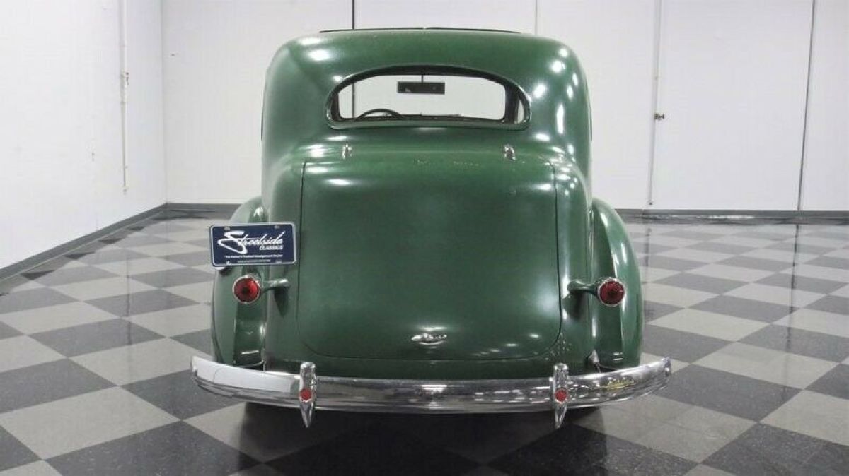 1937 Packard Six Touring Sedan - photo 12