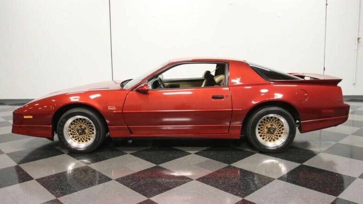 1987 Pontiac Firebird Trans Am GTA - photo 3