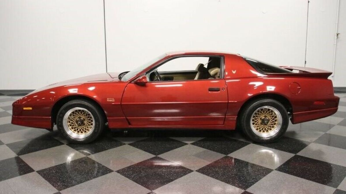 1987 Pontiac Firebird Trans Am GTA - photo 8