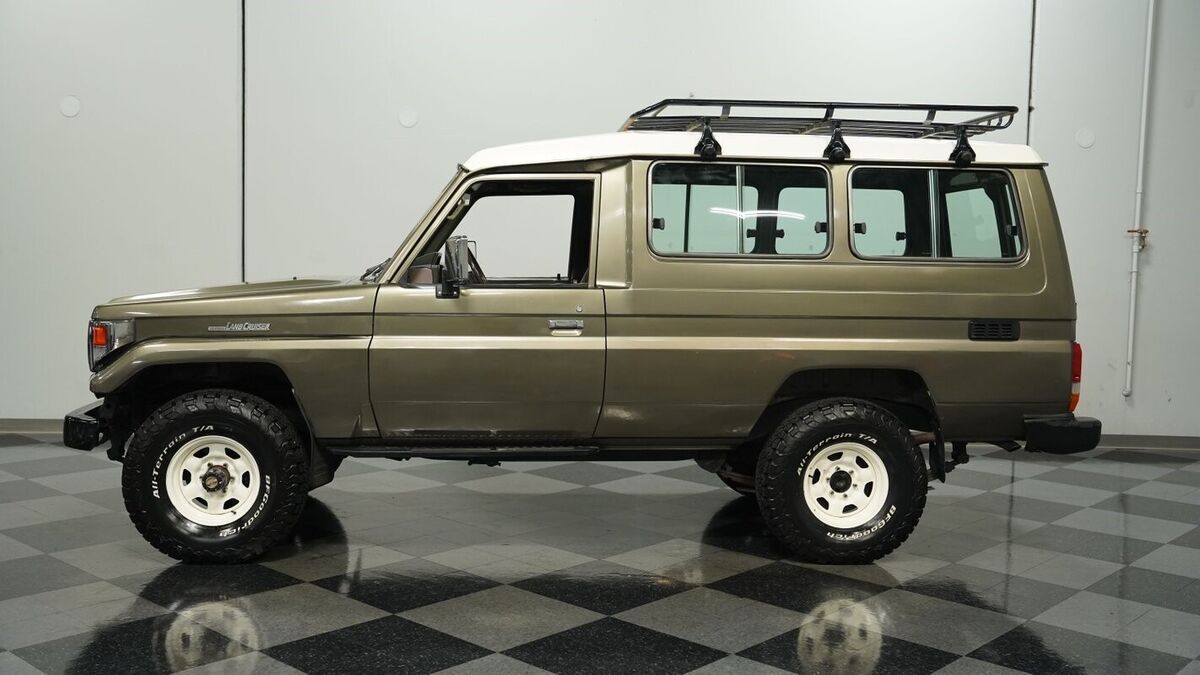 1990 Toyota Land Cruiser FJ 75 Troopy 4X4 - photo 3