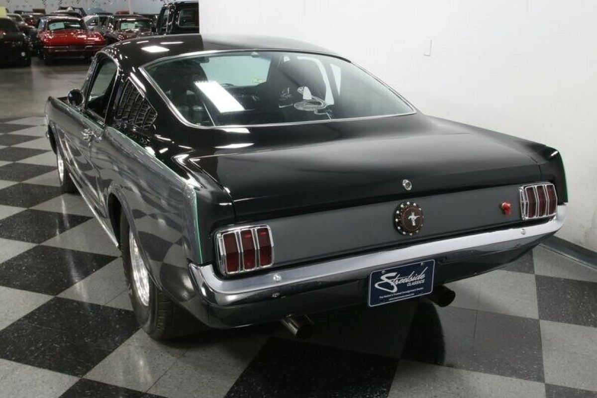 1965 Ford Mustang Fastback Restomod - photo 11