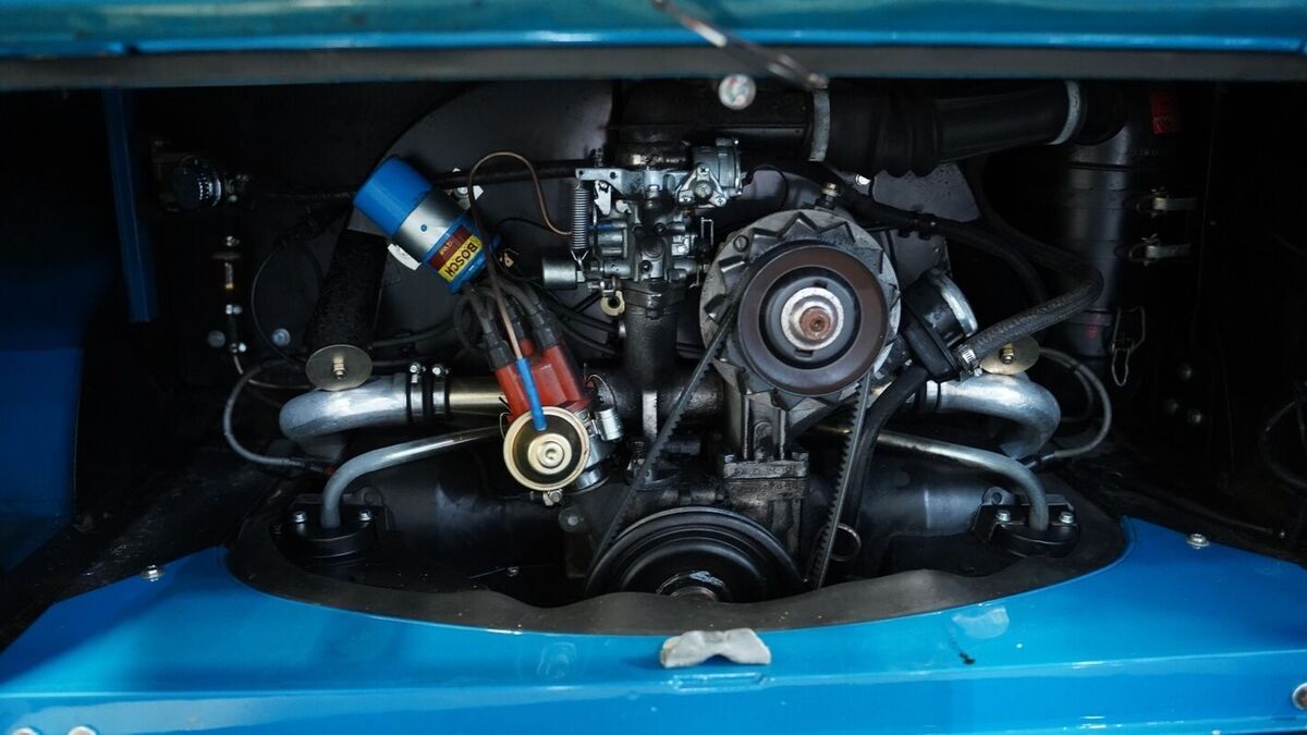 1972 Volkswagen Bus/Vanagon 15 Window Kombi Bus - photo 4