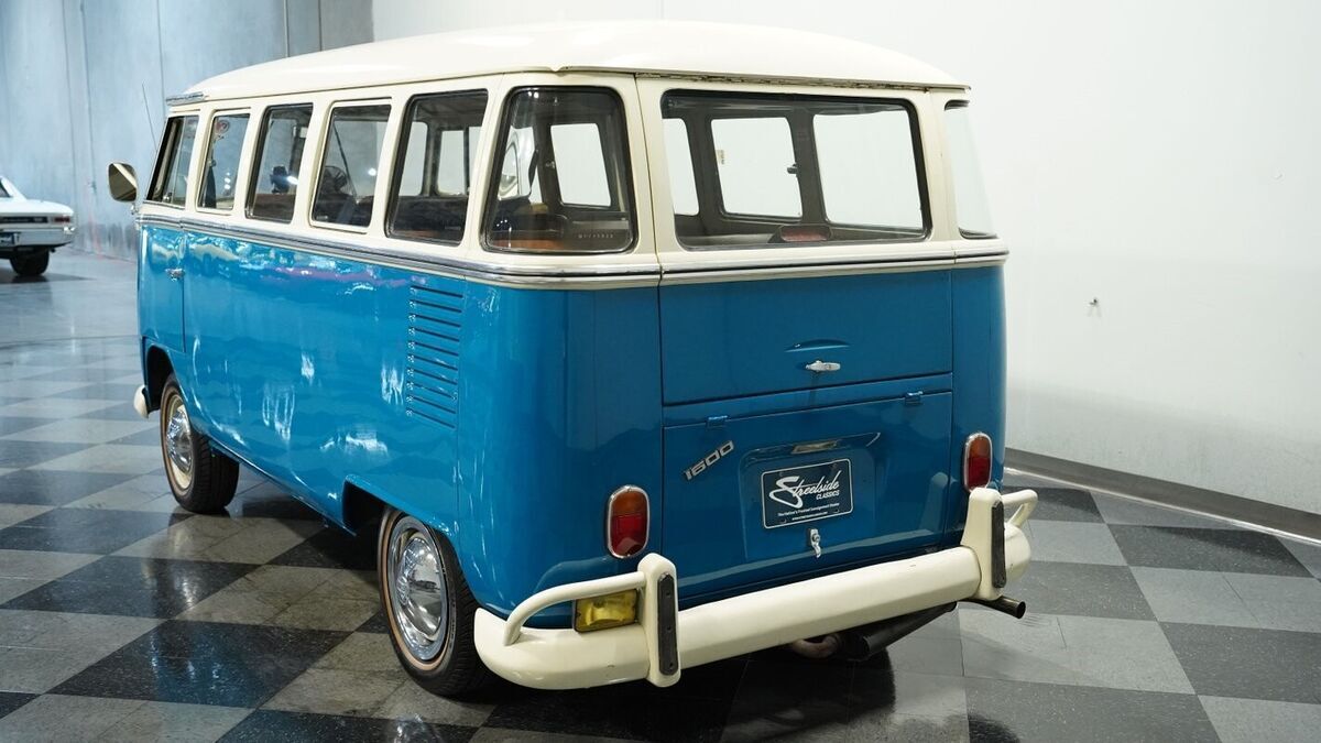 1972 Volkswagen Bus/Vanagon 15 Window Kombi Bus - photo 9