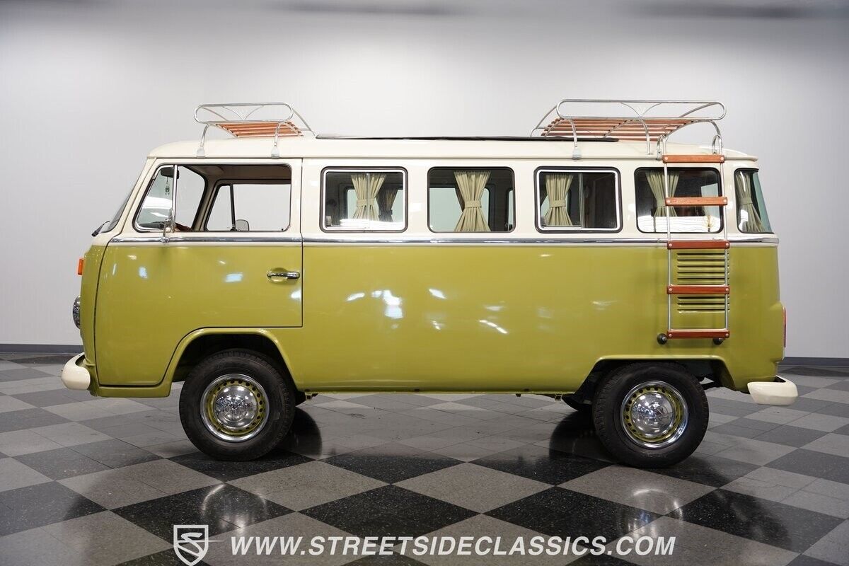 1994 Volkswagen Bus/Vanagon 13 Window Camper Van - photo 3