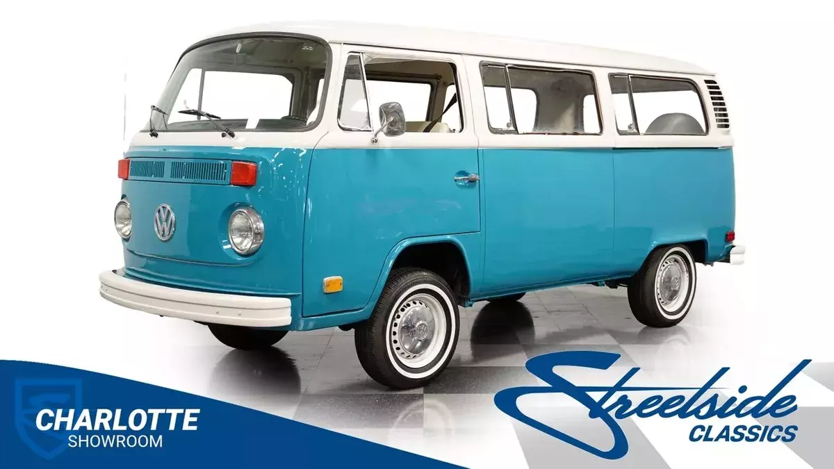 classic vintage chrome VW van caravan factory air 1974 Volkswagen Bus/Vanagon Bus