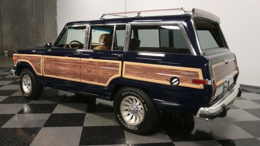 1985 Jeep Wagoneer - photo 9