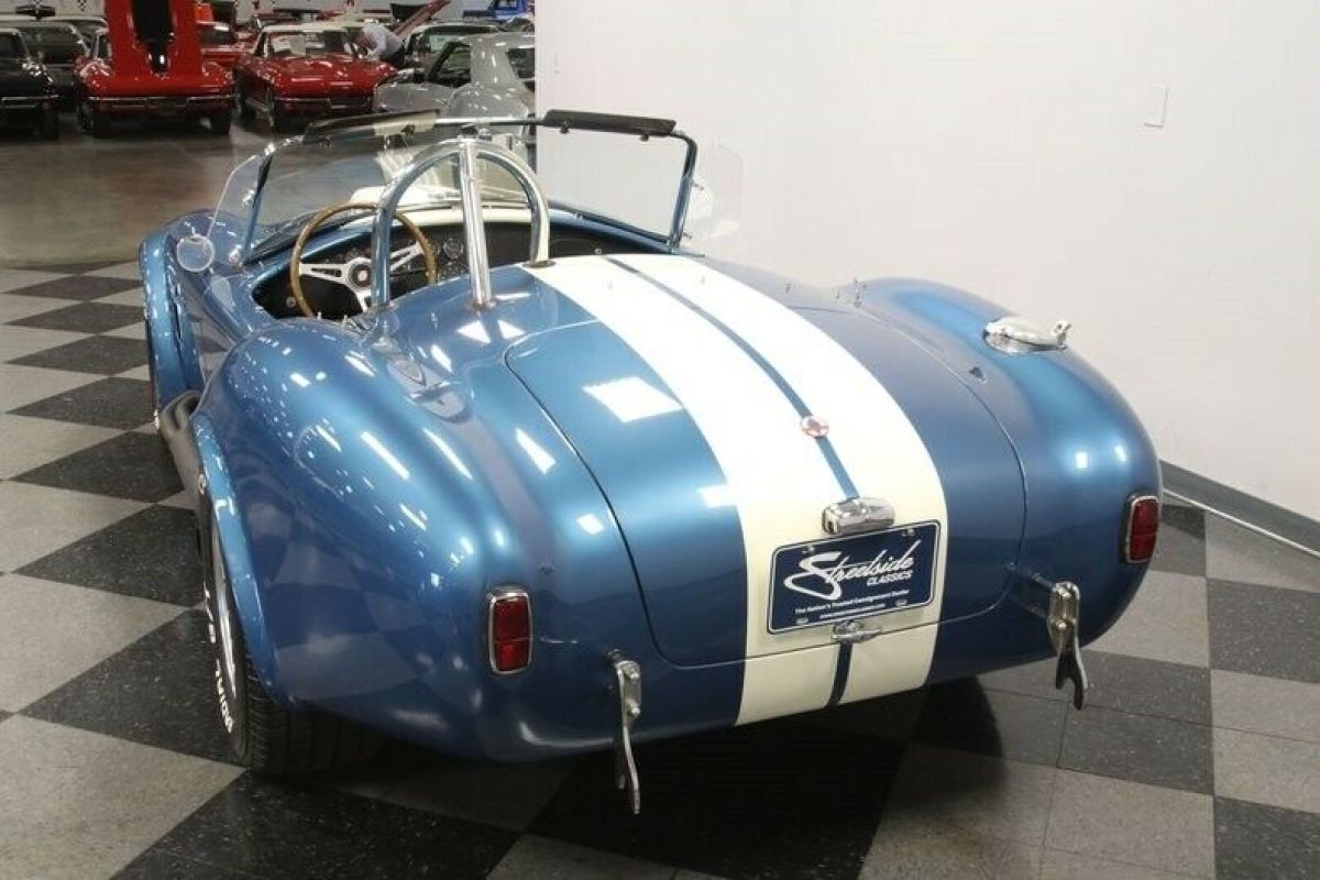 1965 Shelby Cobra Superformance - photo 11