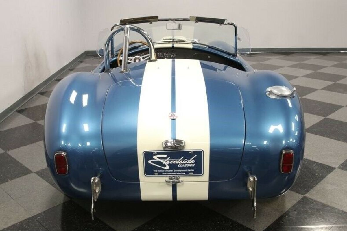 1965 Shelby Cobra Superformance - photo 12