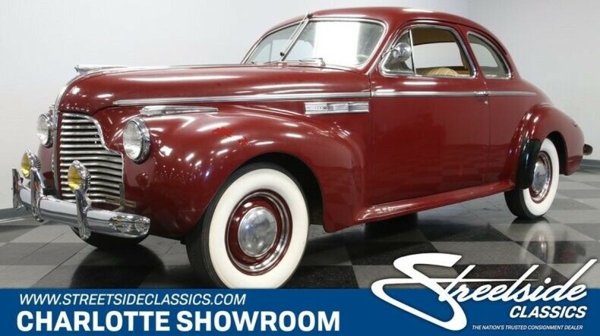 classic vintage chrome wide white wall tires luxury 1940 Buick Super Eight