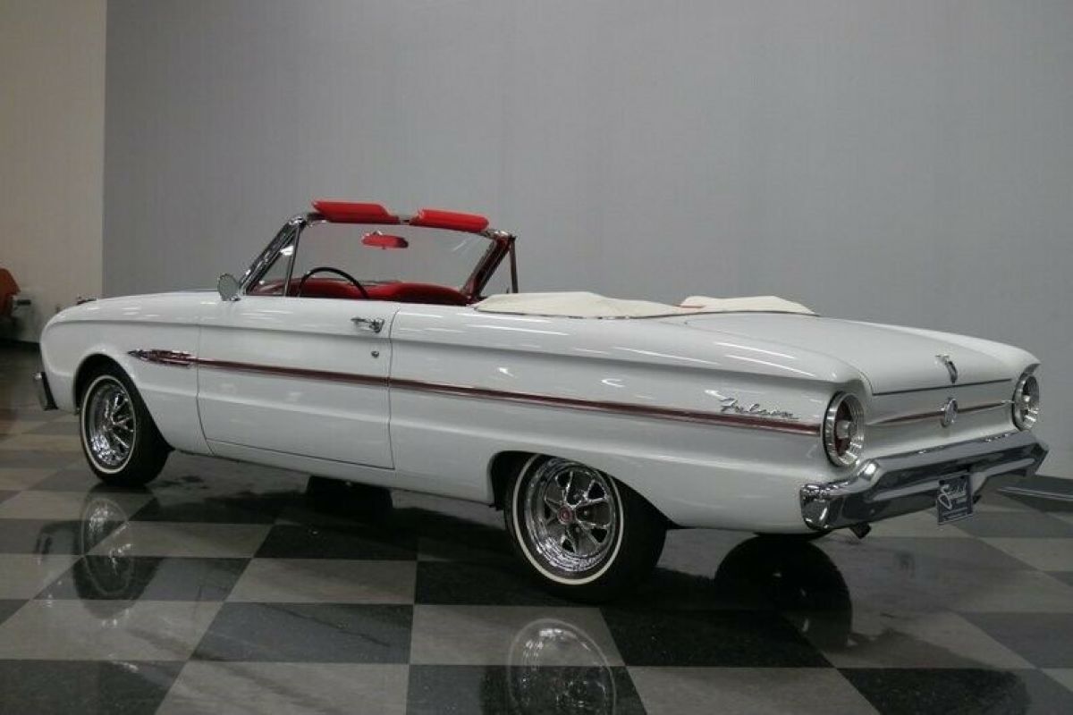 1963 Ford Falcon Futura Convertible - photo 10