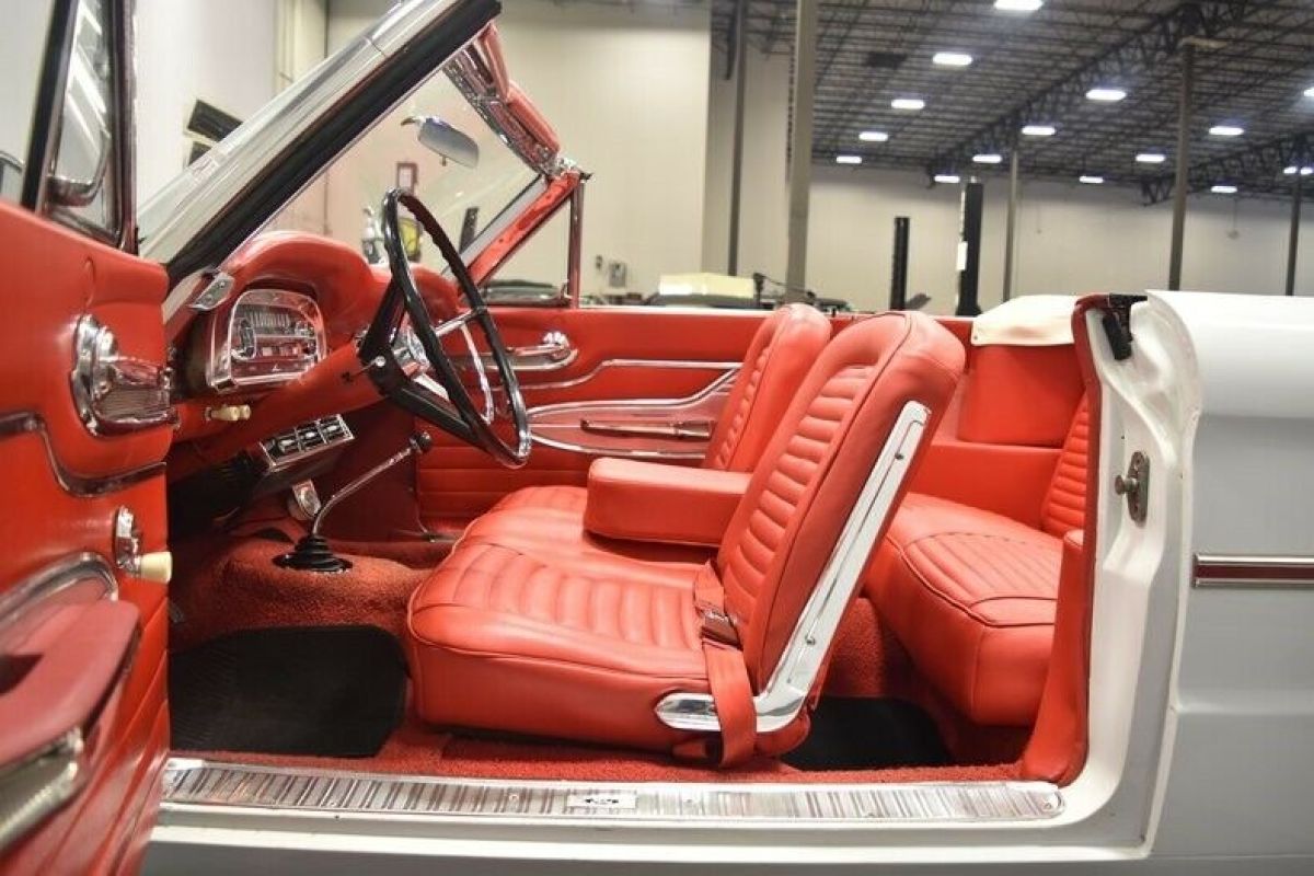 1963 Ford Falcon Futura Convertible - photo 5