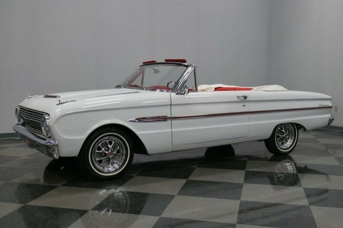 1963 Ford Falcon Futura Convertible - photo 7
