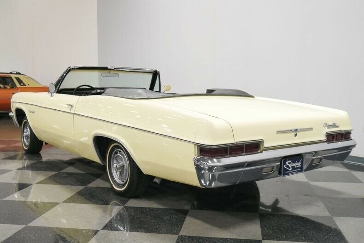 1966 Chevrolet Impala Convertible - photo 10