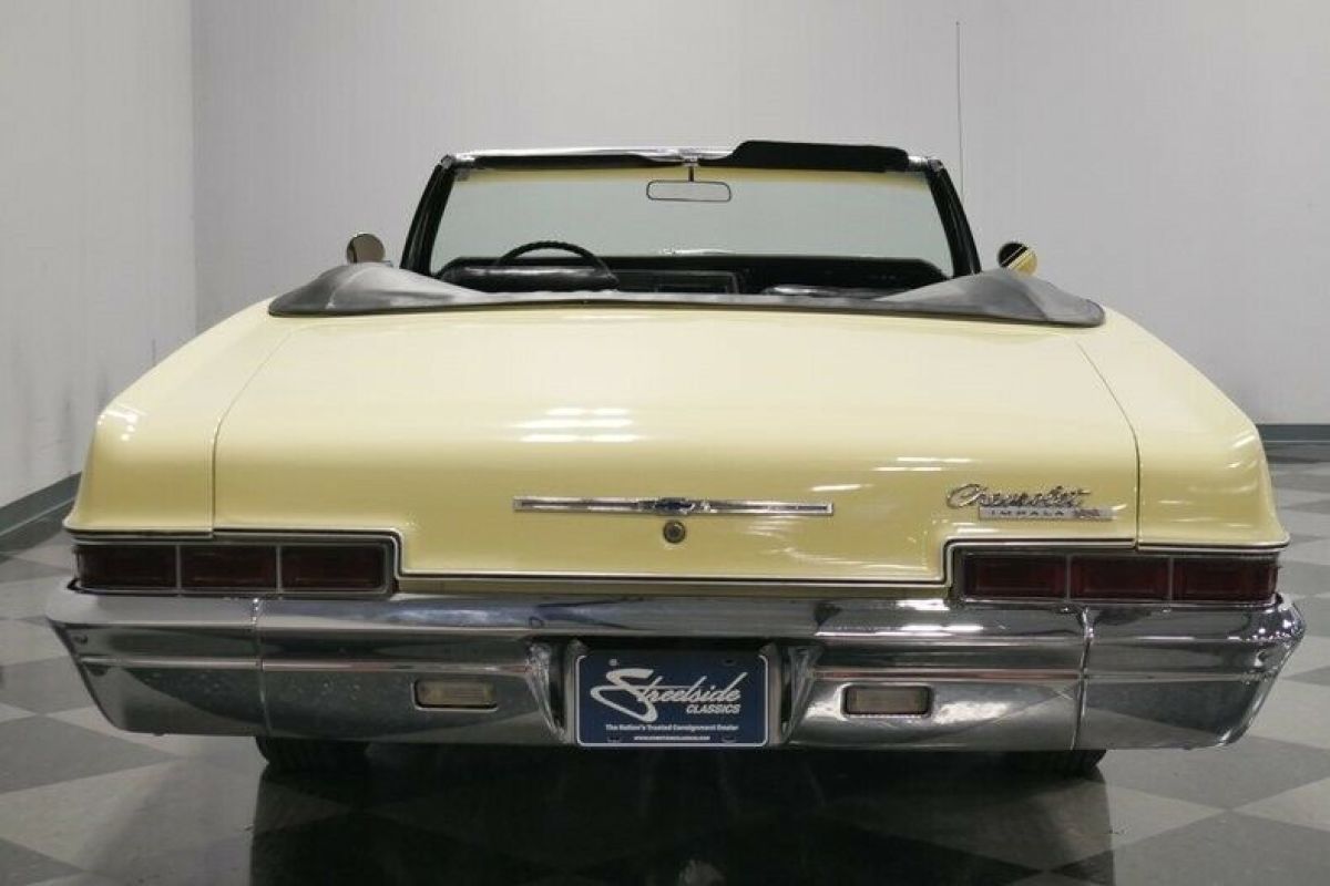 1966 Chevrolet Impala Convertible - photo 12