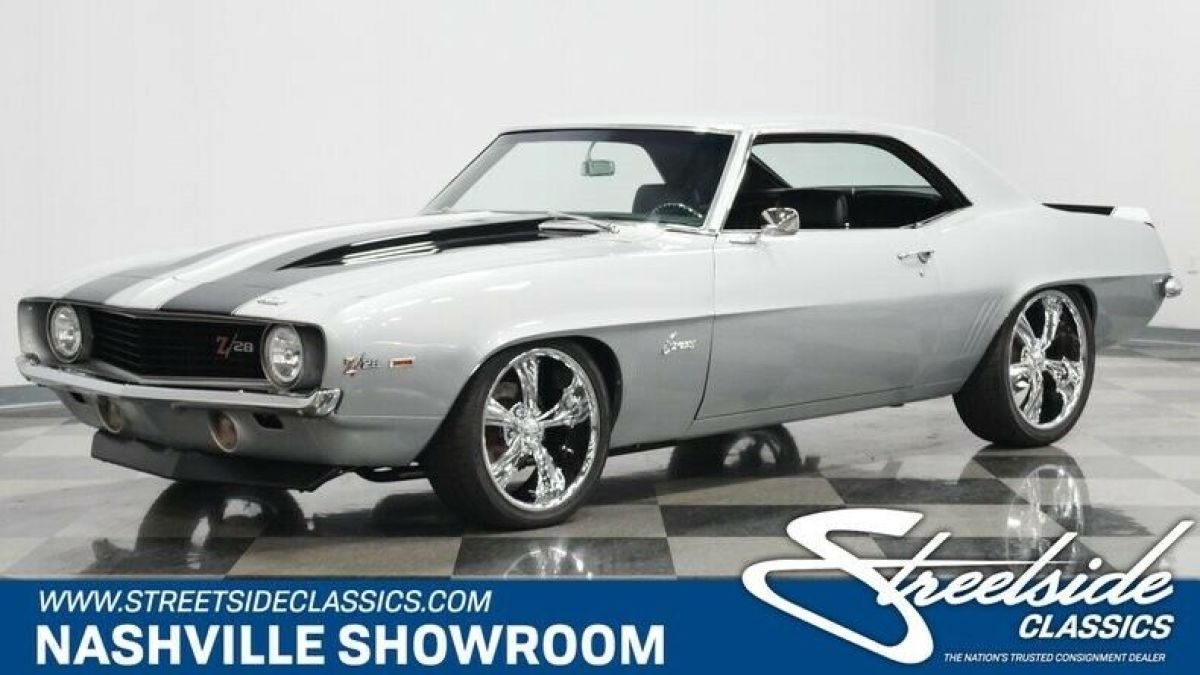 Classic vintage first generation Camaro big block 454 4 speed 1969 Chevrolet Camaro Z/28 Tribute