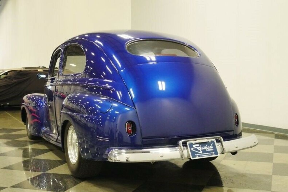 1948 Ford Tudor Sedan - photo 11