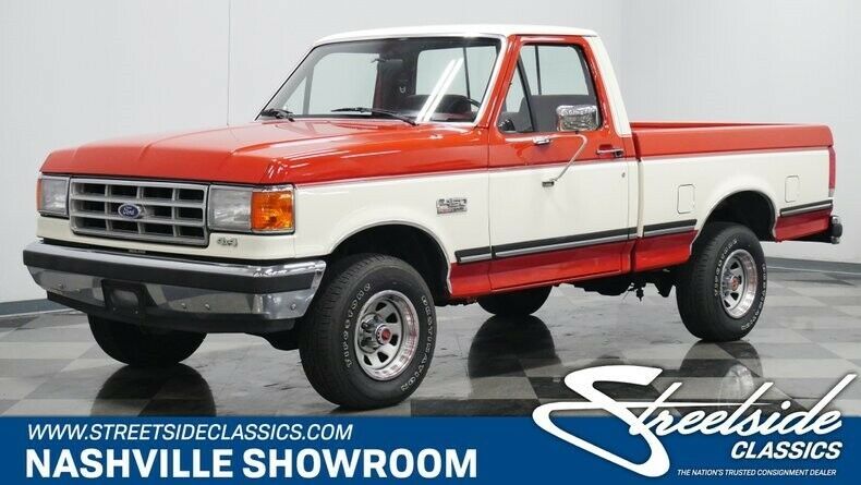 Classic vintage four by four 4x4 pickup truck F150 1987 Ford F-150 XLT Lariat 4X4