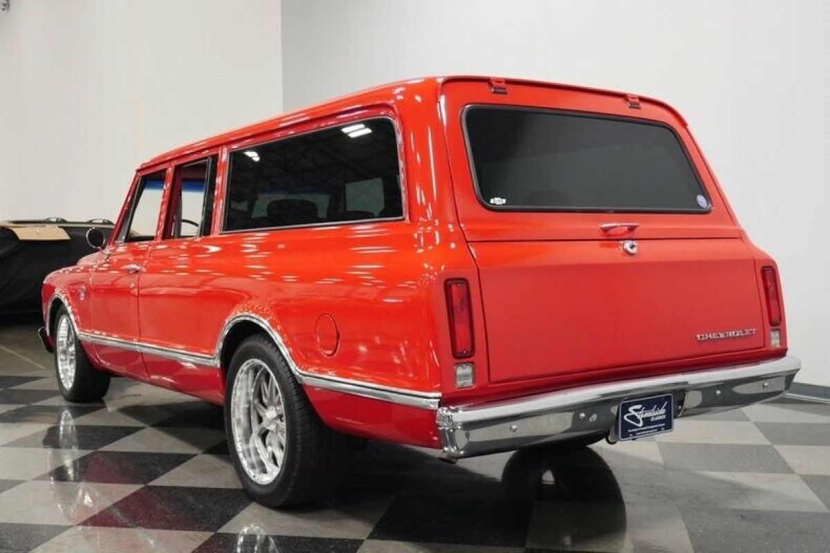 1967 Chevrolet Suburban Restomod - photo 10