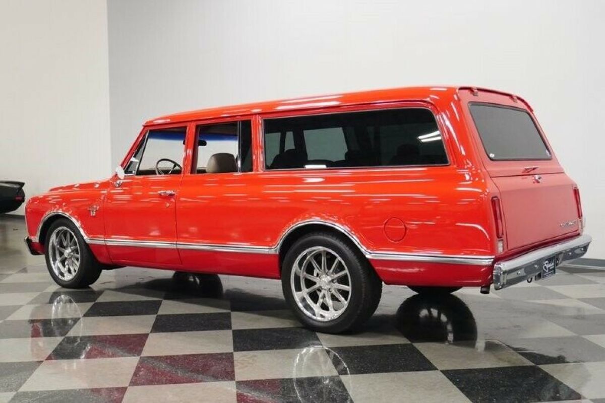 1967 Chevrolet Suburban Restomod - photo 9