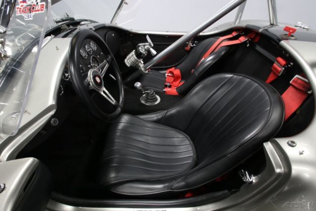 1965 Shelby Cobra Superformance - photo 4