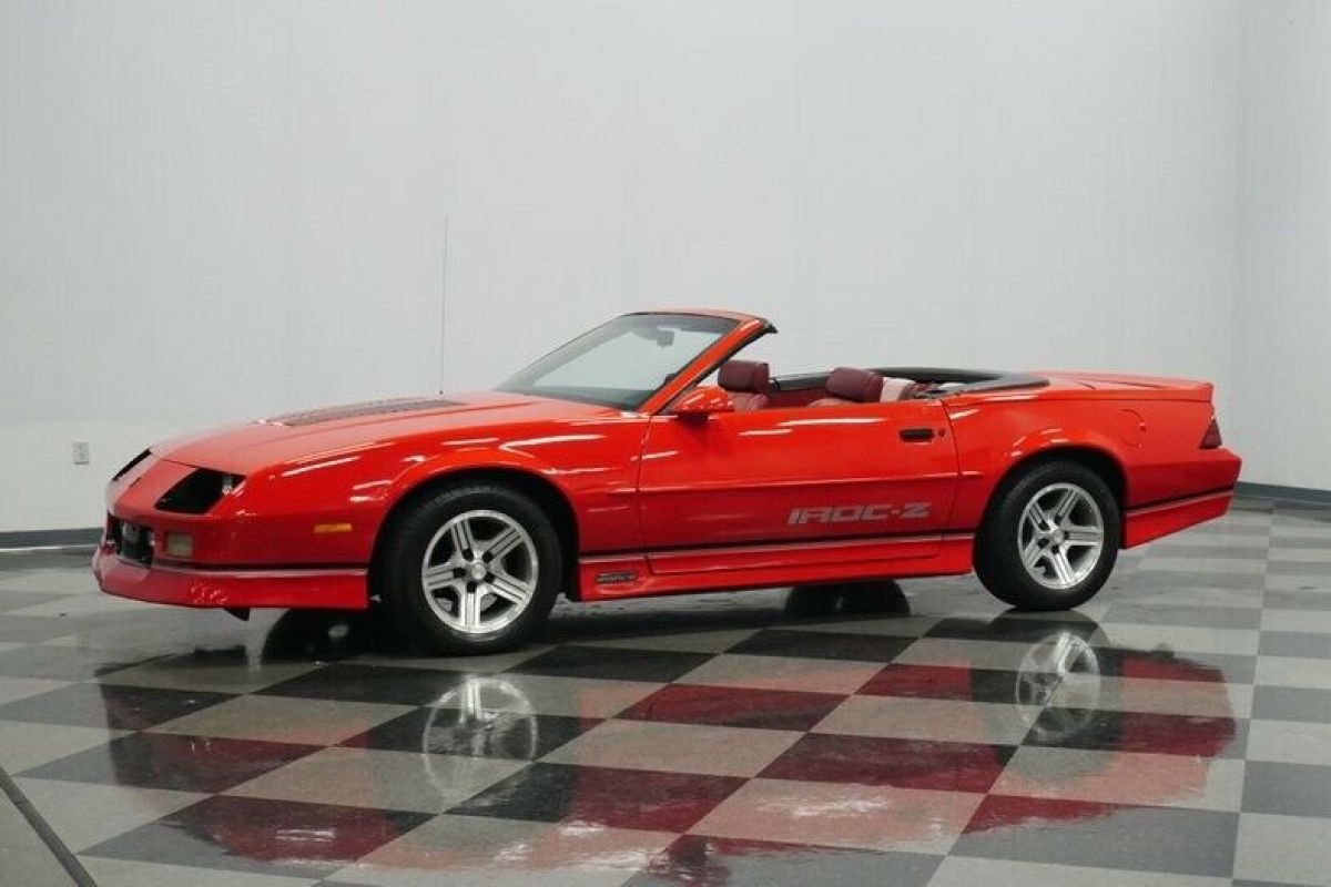 1989 Chevrolet Camaro IROC Z/28 Convertible - photo 7