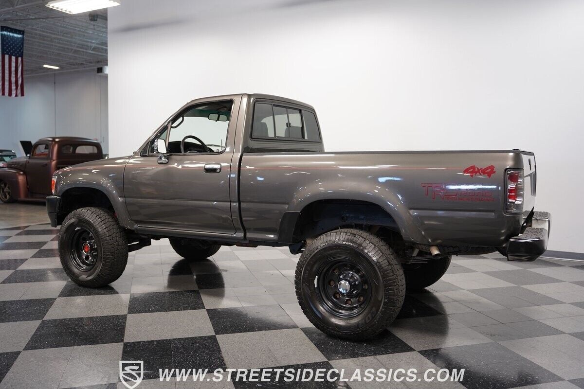 1993 Toyota Pickup 4x4 5-speed - photo 9