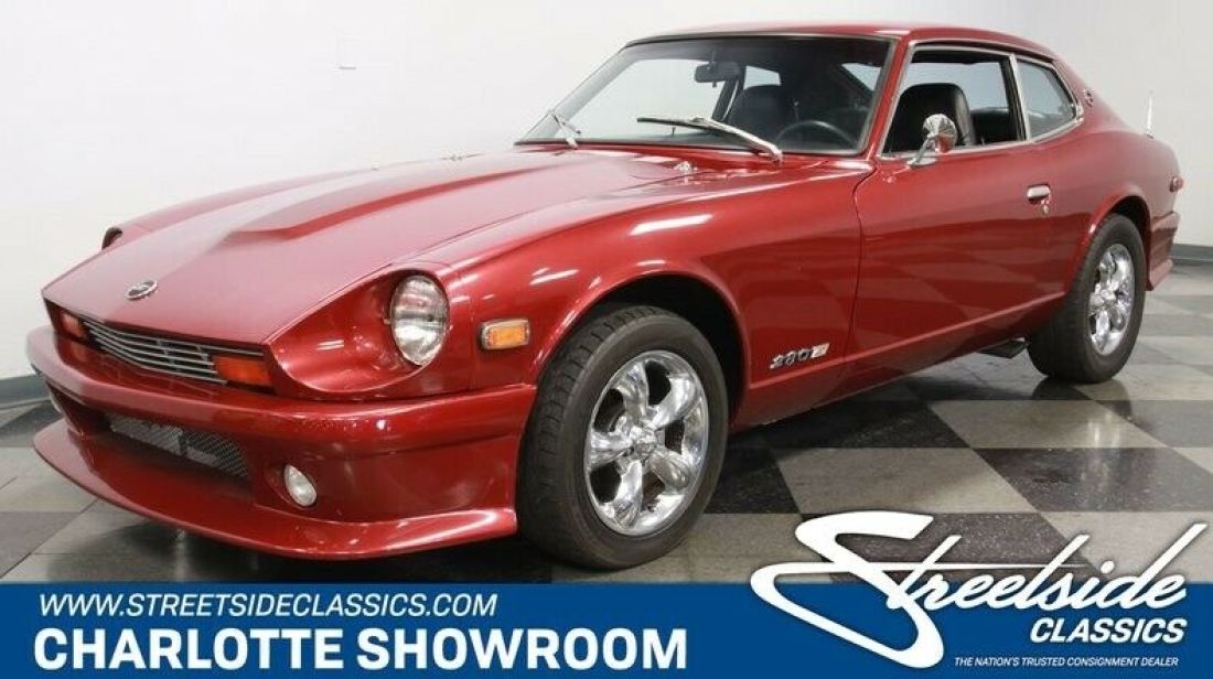 classic vintage Japanese sports car Griffin body kit chrome wheels Auto Meter 1975 Datsun Z-Series V8 RestoMod