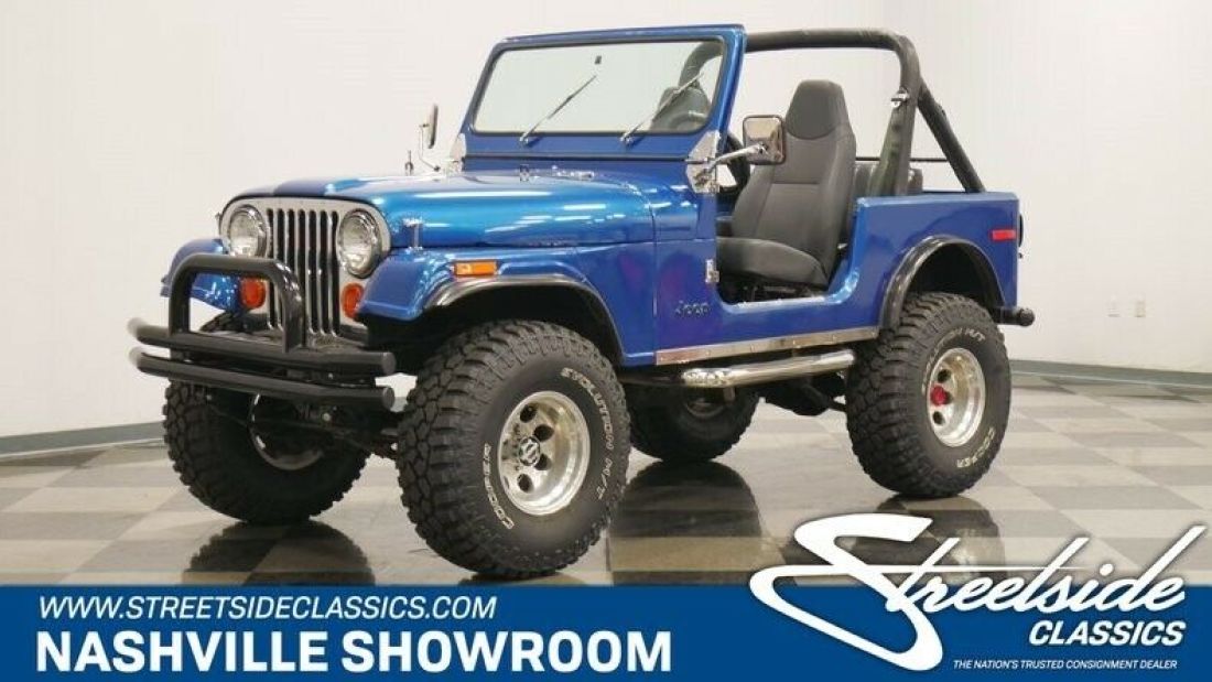 Classic vintage Jeep CJ7 CJ-7 CJ 7 304 V8 1977 Jeep CJ