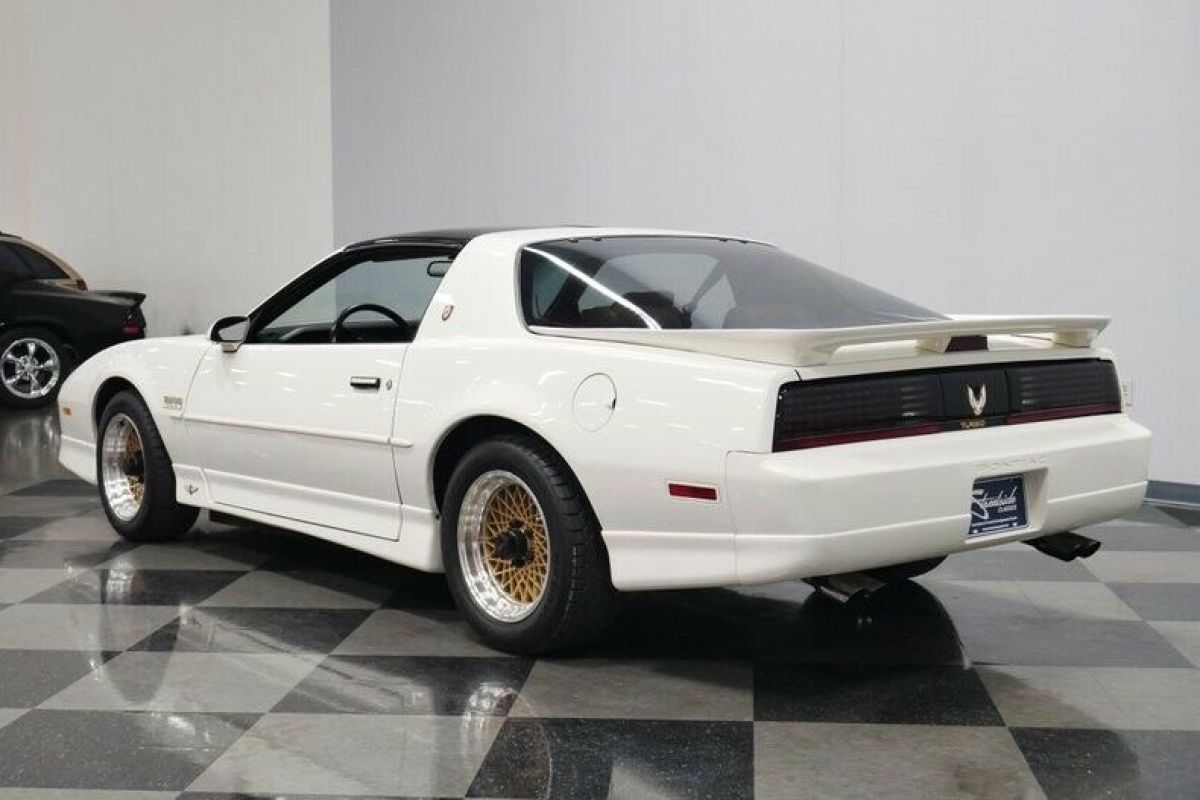 1989 Pontiac Firebird Trans Am Turbo Pace Car - photo 10