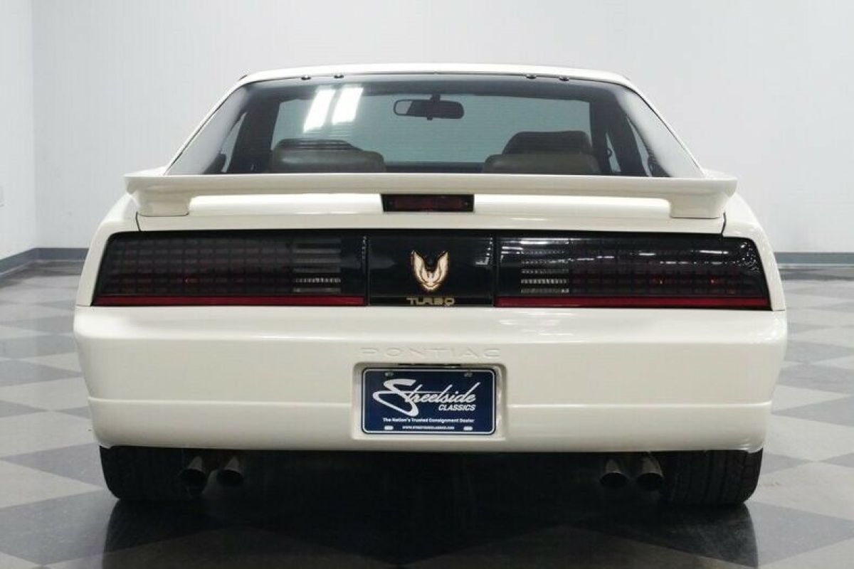1989 Pontiac Firebird Trans Am Turbo Pace Car - photo 12