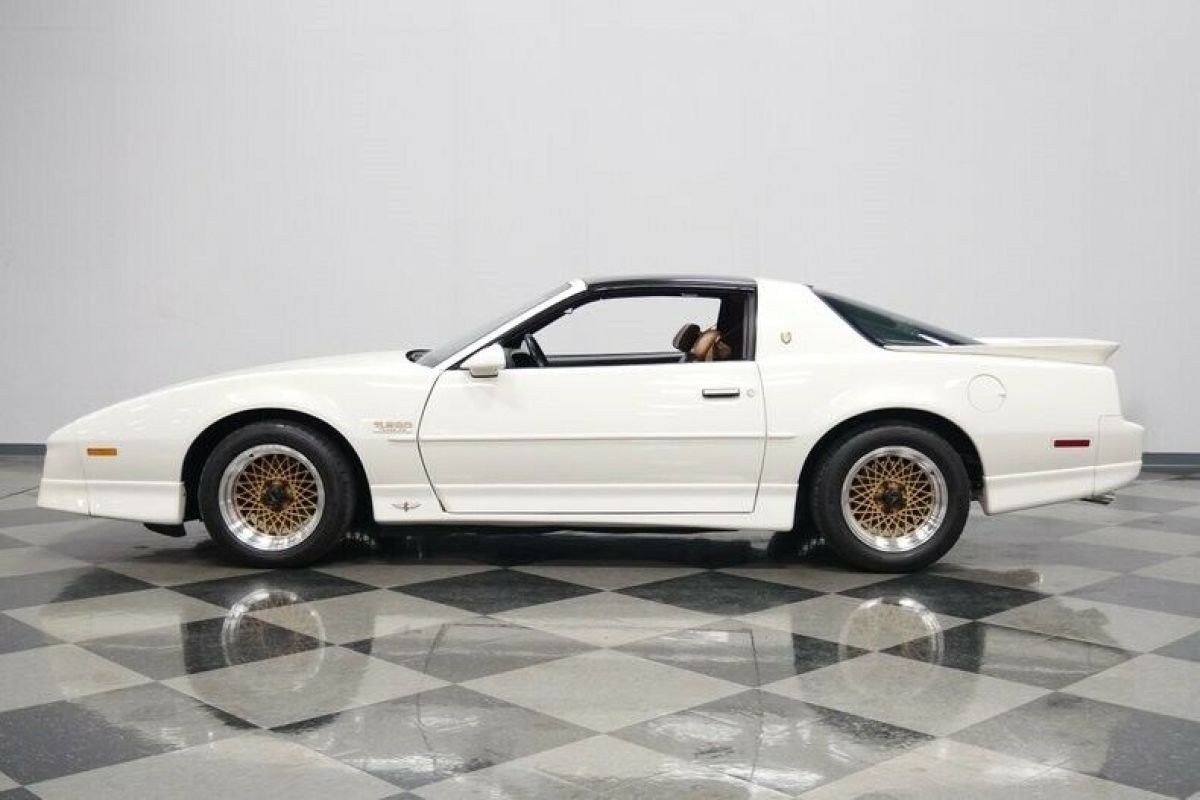 1989 Pontiac Firebird Trans Am Turbo Pace Car - photo 8