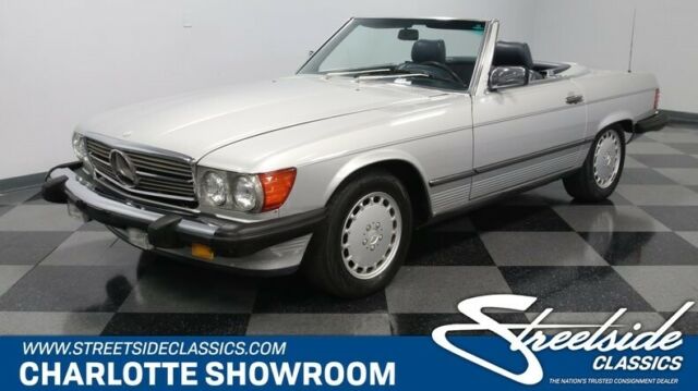 classic vintage luxury merc r107 silver blue hard soft top German sports car 1989 Mercedes-Benz SL-Class 560SL