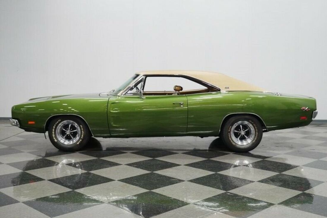 1969 Dodge Charger R/T SE Track Pak - photo 3