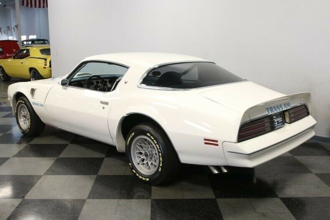 1977 Pontiac Firebird Trans Am - photo 10