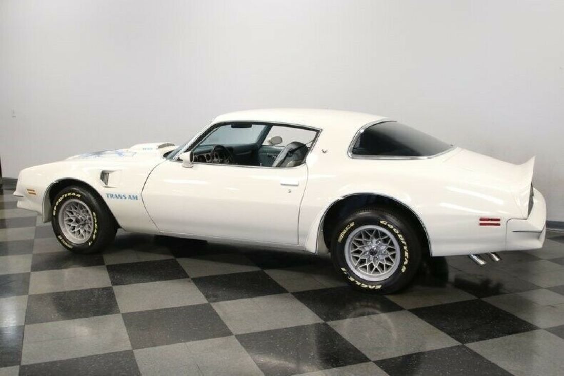 1977 Pontiac Firebird Trans Am - photo 9