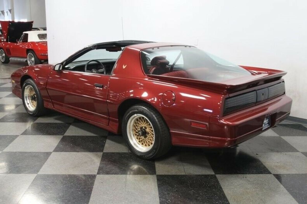1987 Pontiac Firebird Trans Am GTA - photo 10
