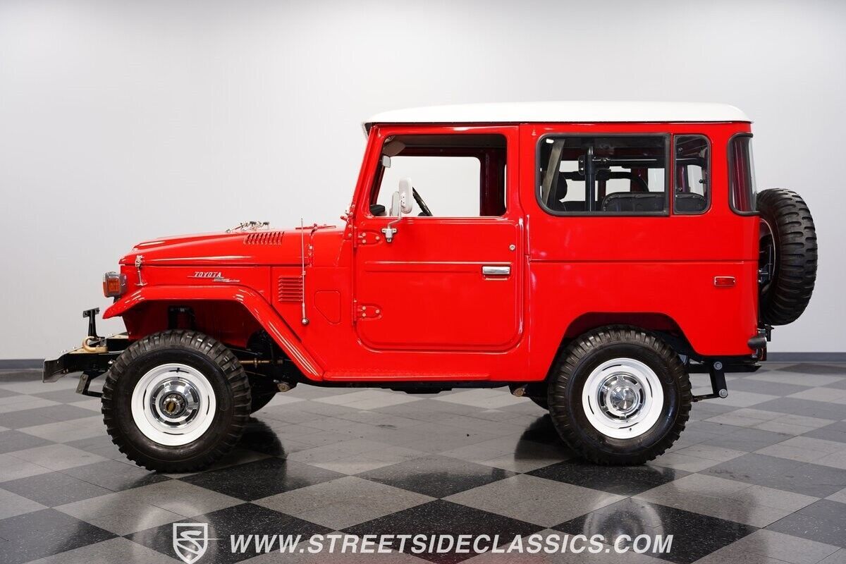 1977 Toyota Land Cruiser FJ40 - photo 3