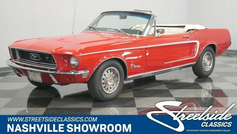 Classic vintage Pony car muscle car convertible v8 1968 Ford Mustang Convertible