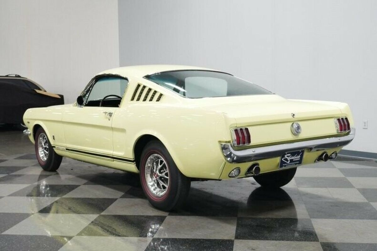 1966 Ford Mustang GT Fastback - photo 10
