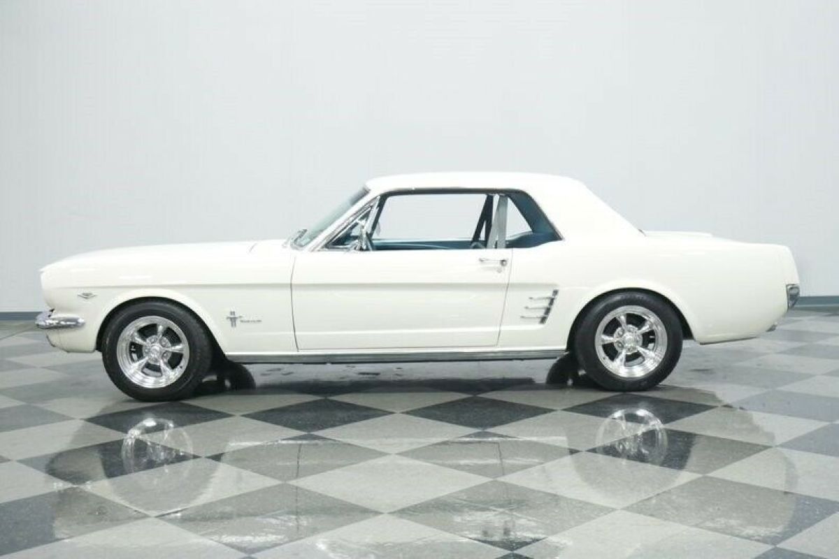 1966 Ford Mustang - photo 3