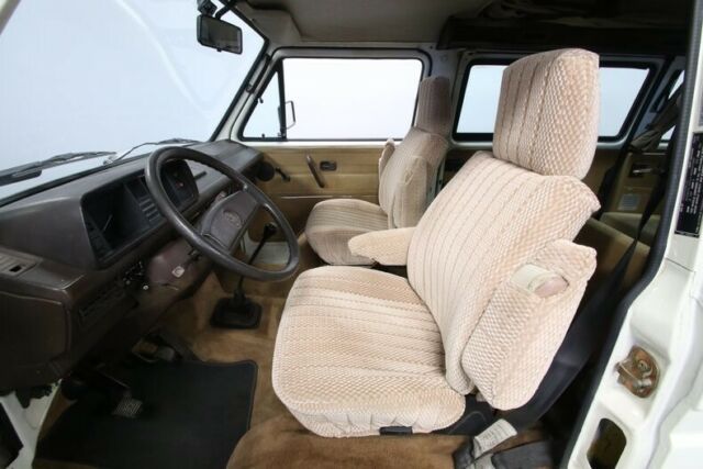 1986 Volkswagen Bus/Vanagon Westfalia Campmobile Weekender - photo 5