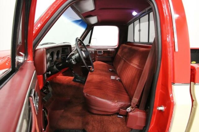 1986 Chevrolet Silverado 1500 4X4 - photo 5