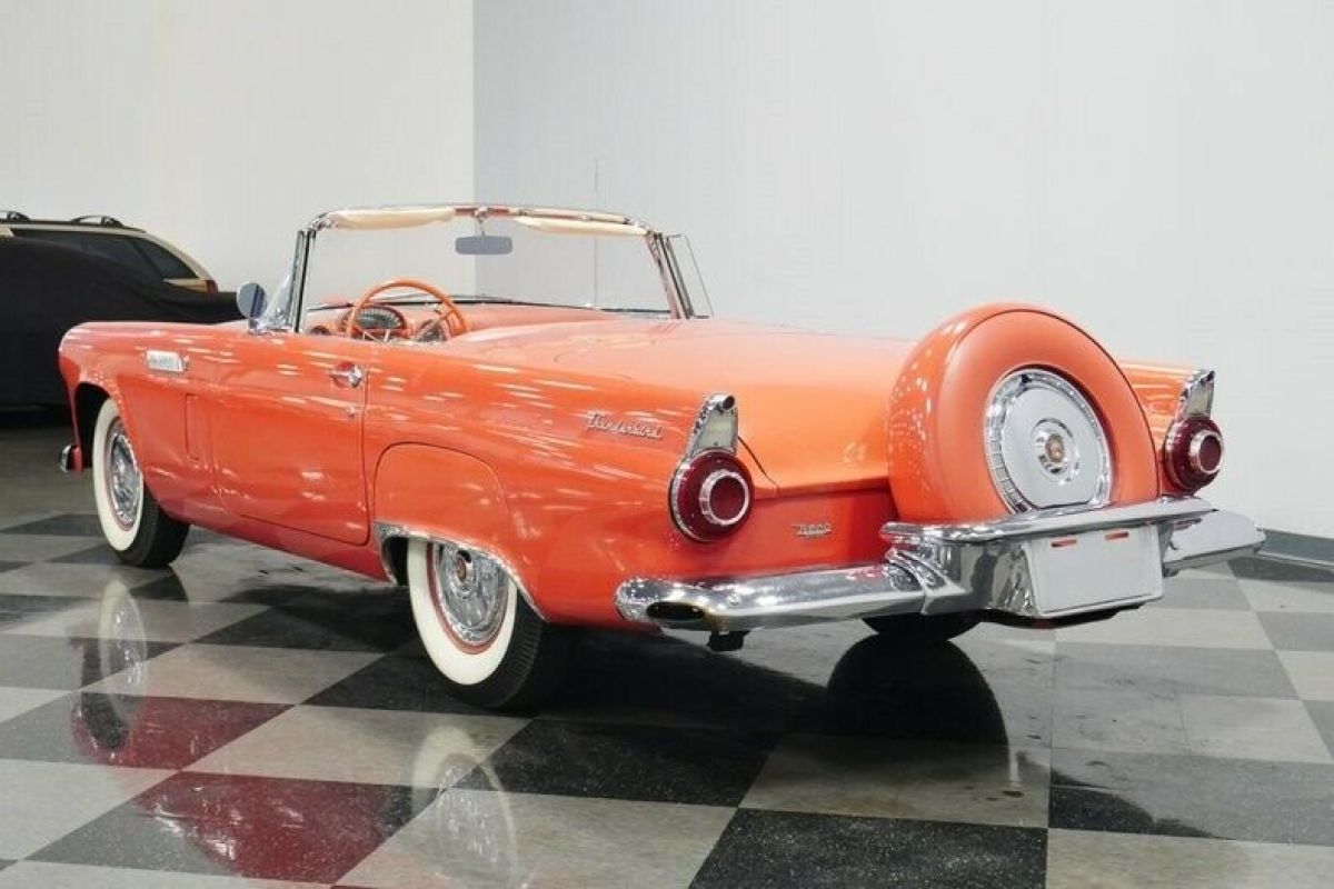 1956 Ford Thunderbird - photo 10