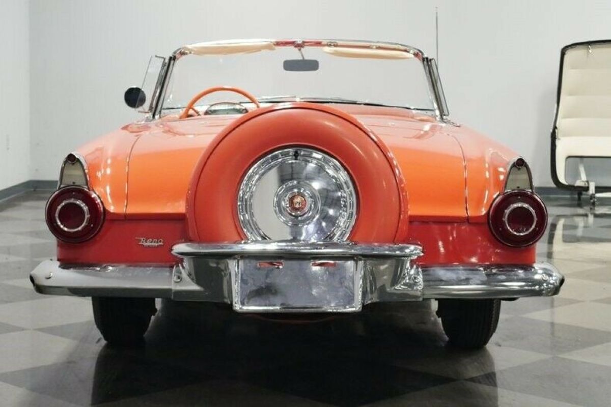 1956 Ford Thunderbird - photo 12