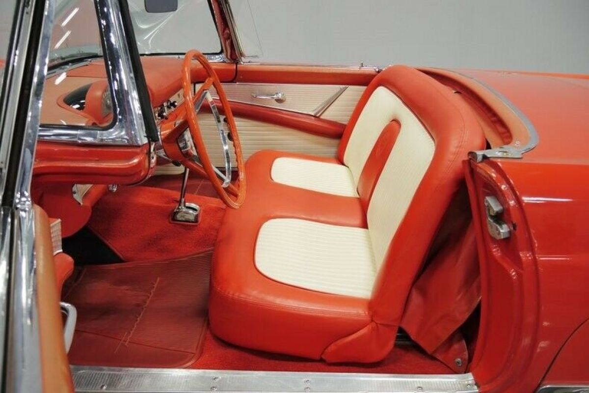 1956 Ford Thunderbird - photo 5