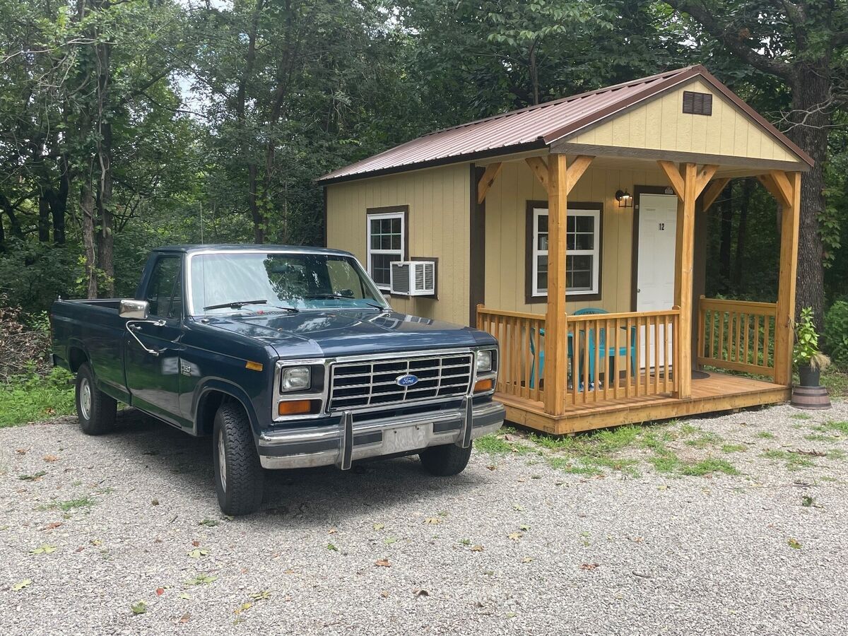 Classic, Vintage, Restored 1986 Ford F-150 XLT, original engine 1986 Ford F-150